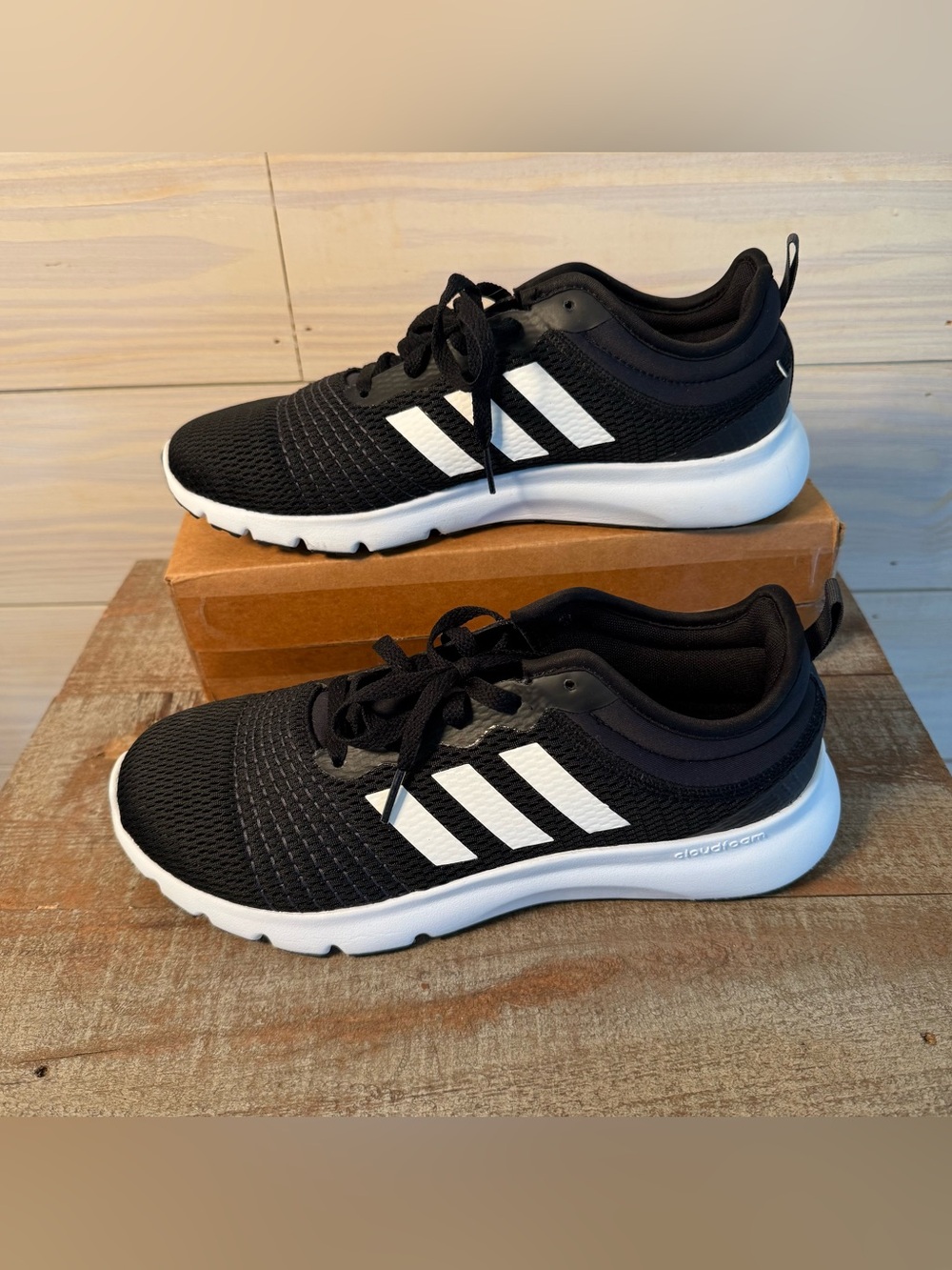 Adidas Cloud Foam Low Running Men's Sneakers Shoes Black / White Size 9